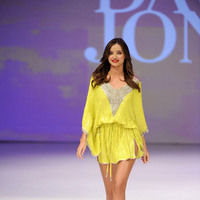 Miranda Kerr walks in David Jones Spring Summer 2011 pictures | Picture 63386